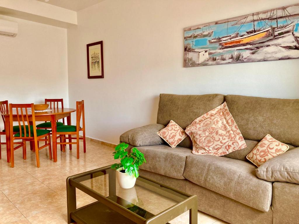 Posedenie v ubytovaní Apartamento Orient en Palamós tercera línea de mar