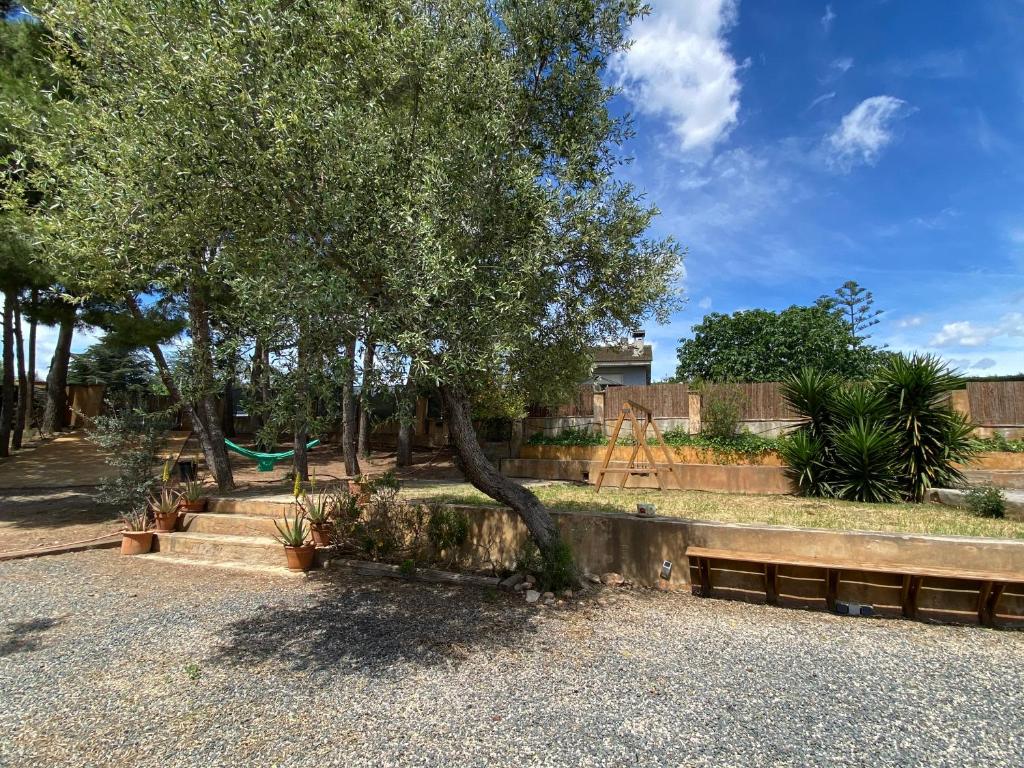 Zahrada ubytování Menta House preciosa eco-casa con gran jardin y barbacoa