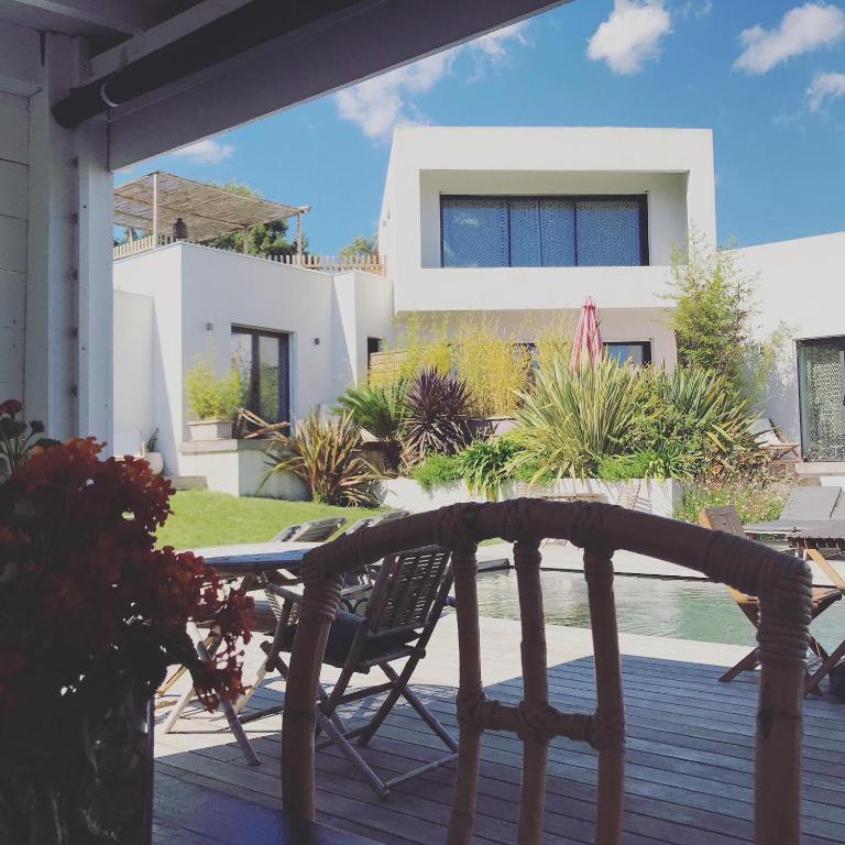 Villa le sud appartementsにある庭