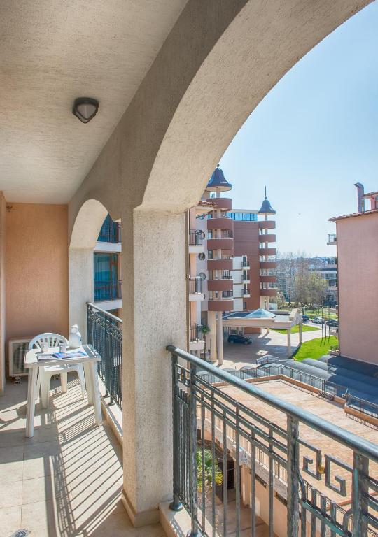 South Beach Vacation Apartments - One-Bedroom Apartment With Balcony