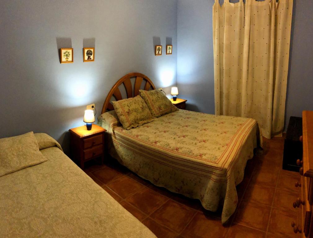 Booking.com: Casas rurales Las Rochas , Alcalá del Júcar ...