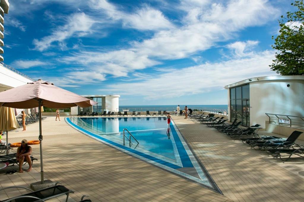 Бытха сочи идеал хаус. Бытха сочи идеал хаус. Апарт отель идеал хаус сочи. Жк идеал хаус. Отель идеал хаус.