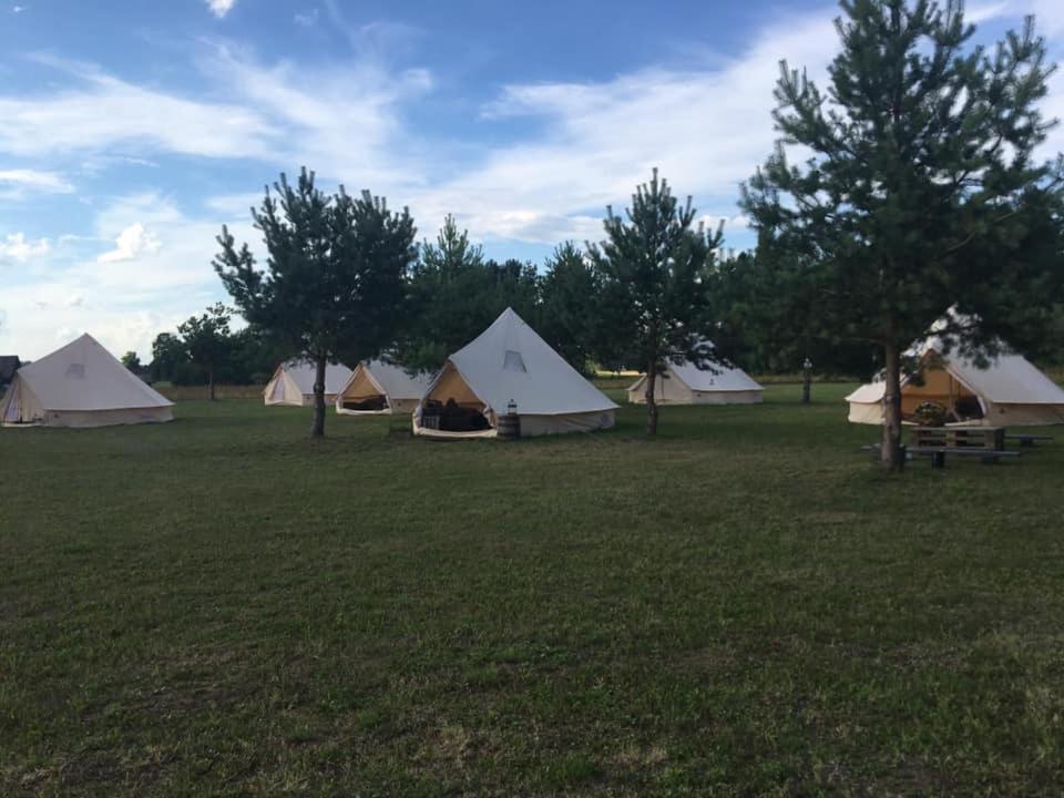 Luksusa telts ZVANU TELTIS glempingi (Latvija Jersika) - Booking.com