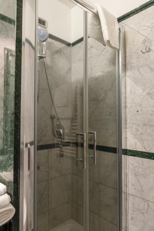 Koupelna v ubytování Hotel Villa Sofia