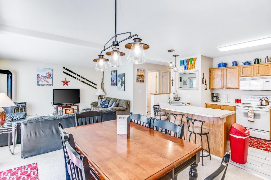 Dapur atau dapur kecil di Aspen Village 27