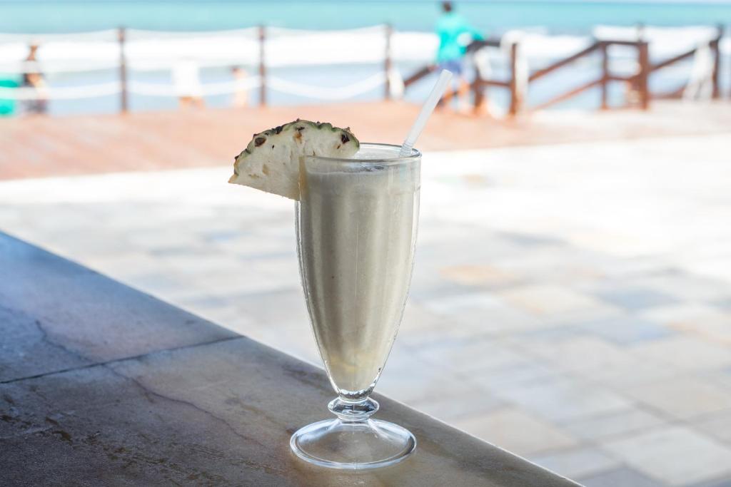  Beach Class Muro Alto Resort - New Time