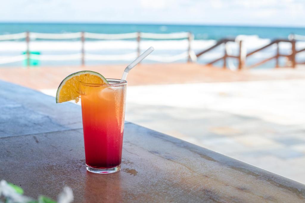  Beach Class Muro Alto Resort - New Time