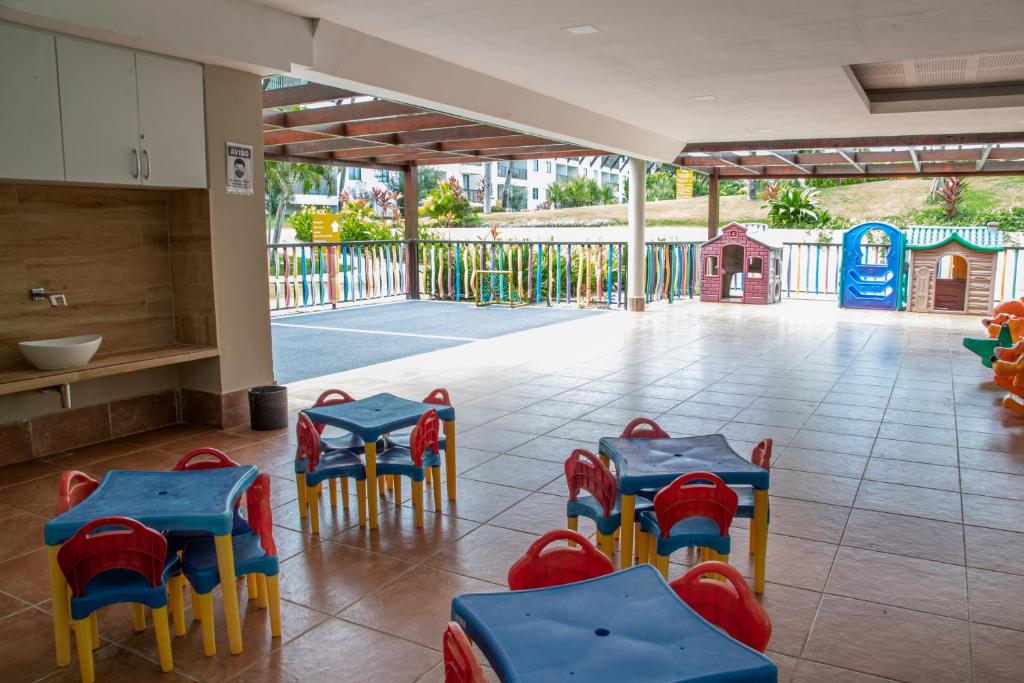  Beach Class Muro Alto Resort - New Time