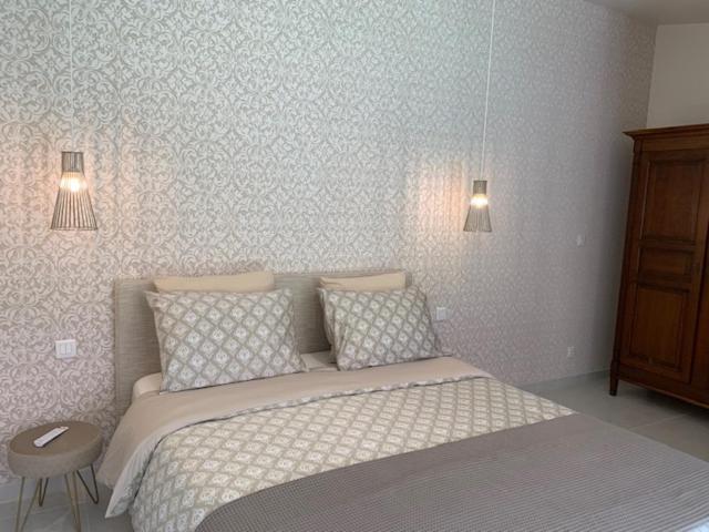 Photo de la galerie de l'établissement Domaine Miltat - Chambre Crayère, à Pierry