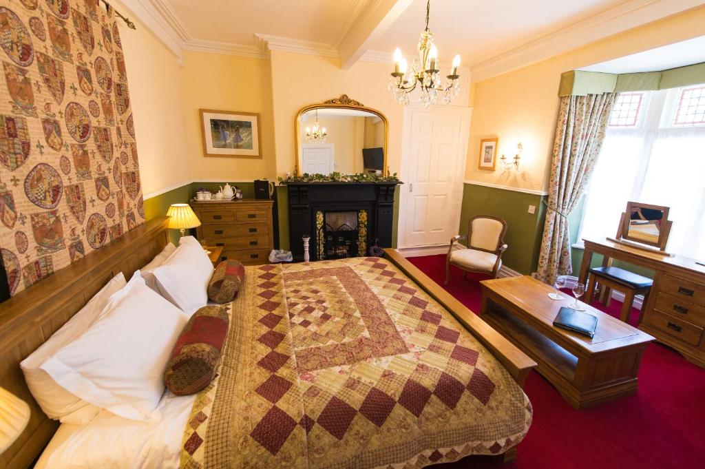 Victoria House Room Only Accommodation - Superior King Room