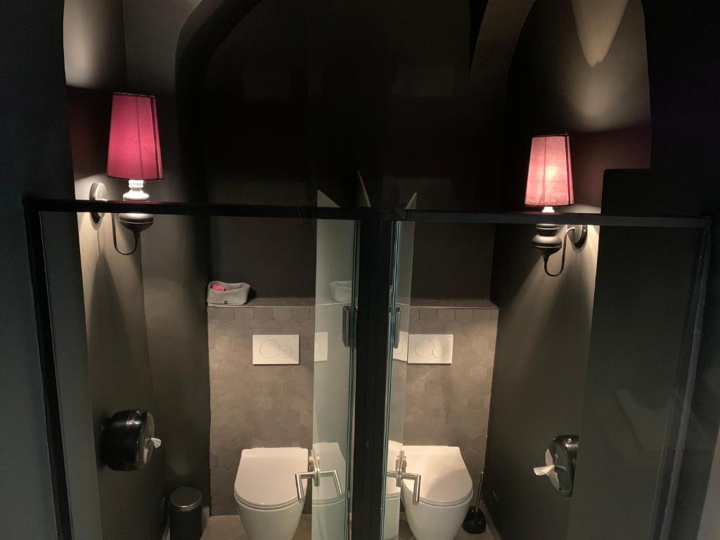 Koupelna v ubytování Hotel Desatero