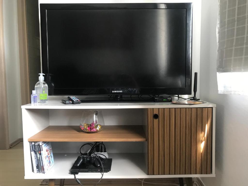  Apartamento completo - Home Office com Wifi - 12º andar - Centro Curitiba