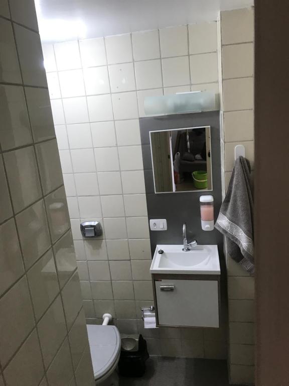  Apartamento completo - Home Office com Wifi - 12º andar - Centro Curitiba