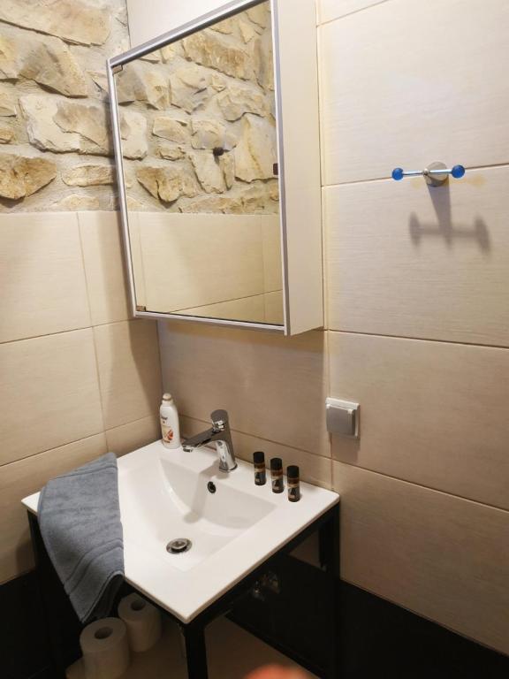 Koupelna v ubytování Casa Della Vita Gouves Cretan Luxury Villa