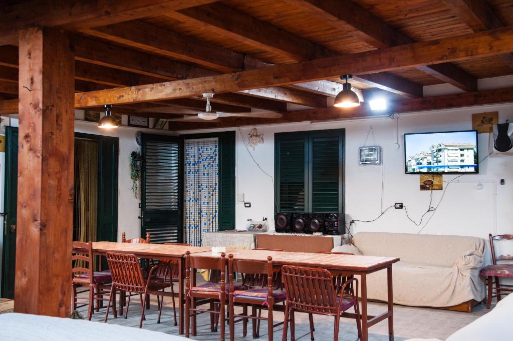 TV a/nebo společenská místnost v ubytování templi la piscina