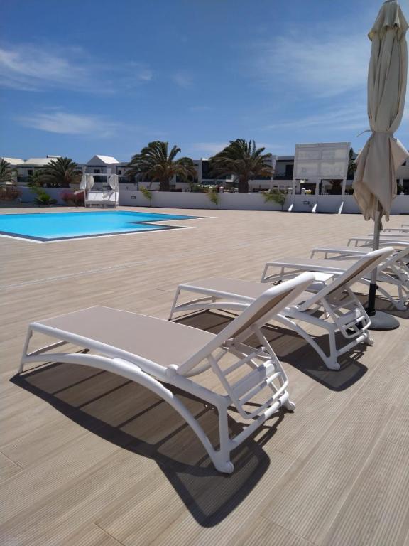 Bazén v ubytovaní Apartment El Sueño - GREAT SEA VIEWS - infinity POOL - free Wifi- smart TV-Residence Senator alebo v jeho blízkosti