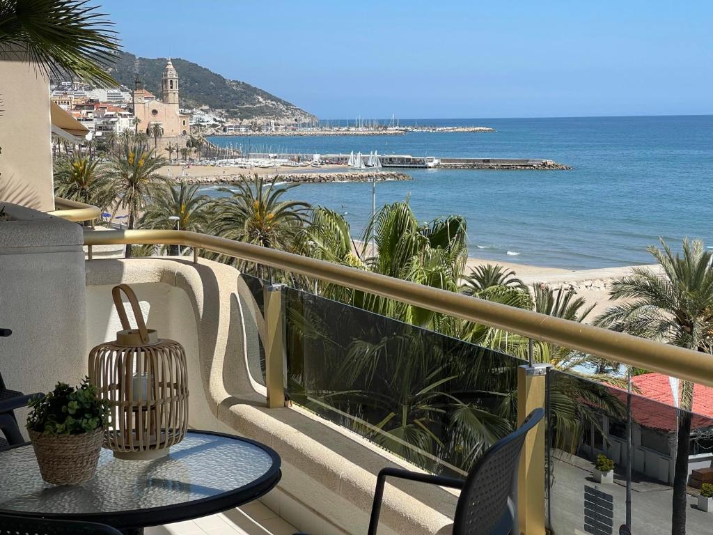 Mediterraneo Sitges - Deluxe Apartment