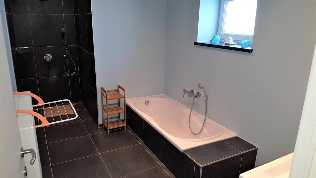 Koupelna v ubytování Vakantiewoning onZENhof