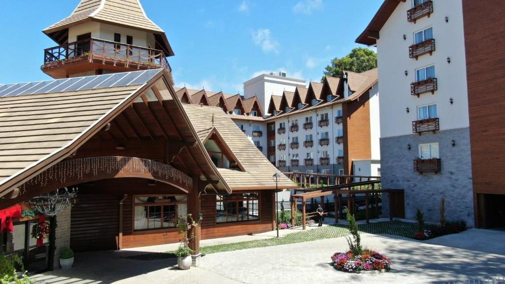 a view of a hotel with a building at Bella Gramado in Gramado