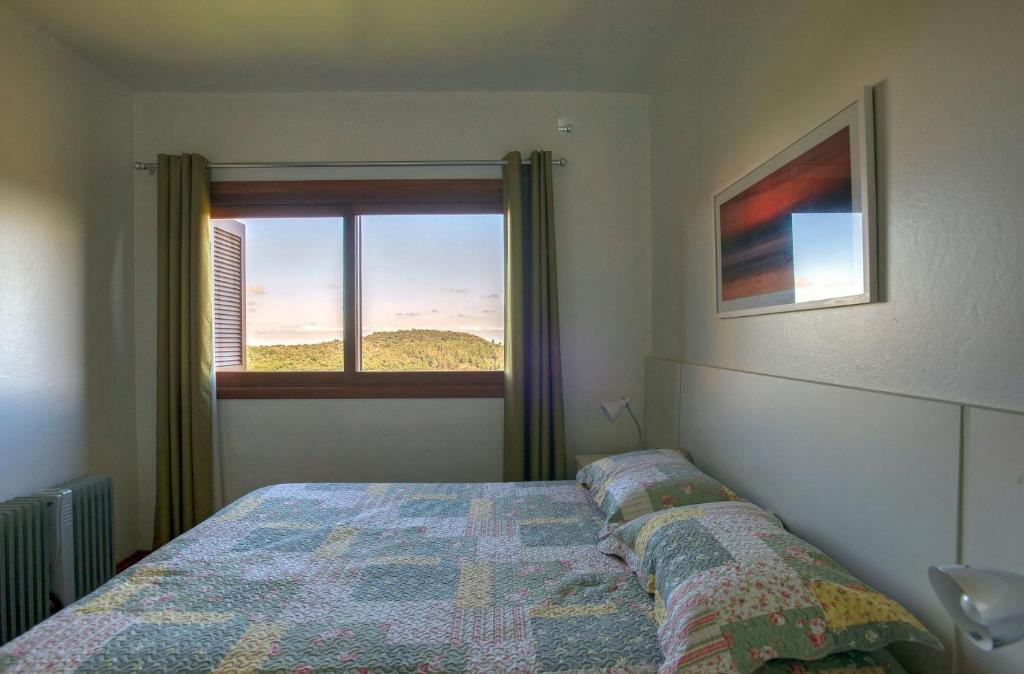  VISTA DESLUMBRANTE PARA O VALE EM APARTAMENTO NO CENTRO DE CANELA - Quinta da Serra