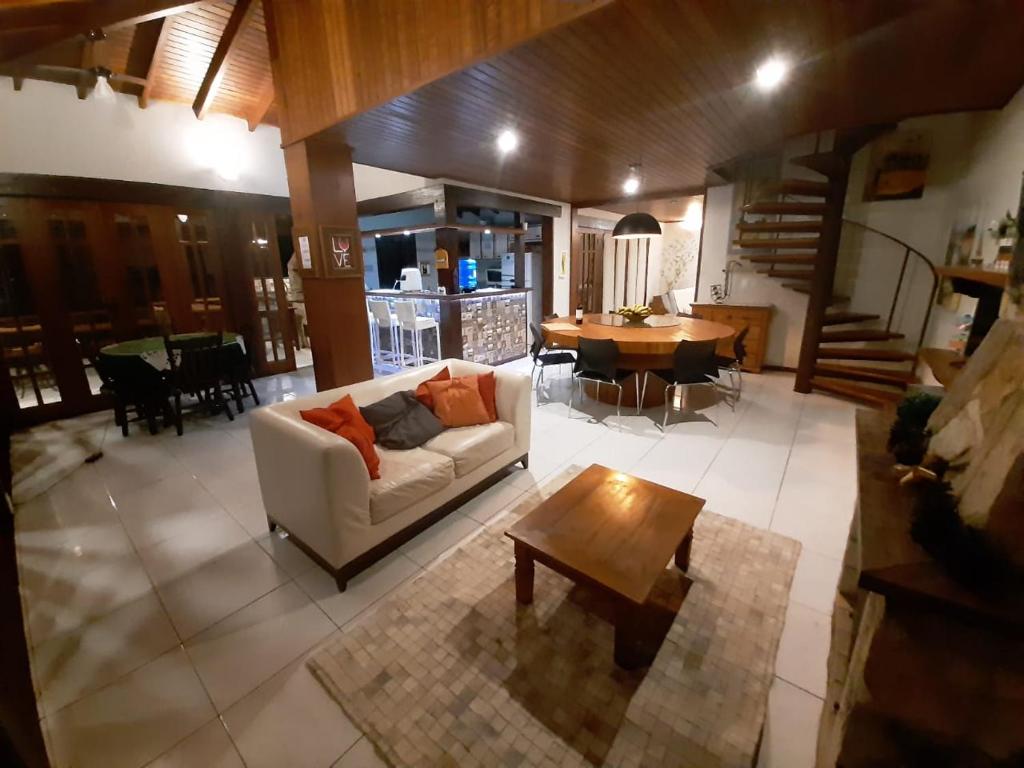  Casa em Escarpas do Lago