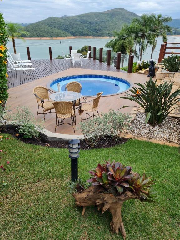  Casa em Escarpas do Lago