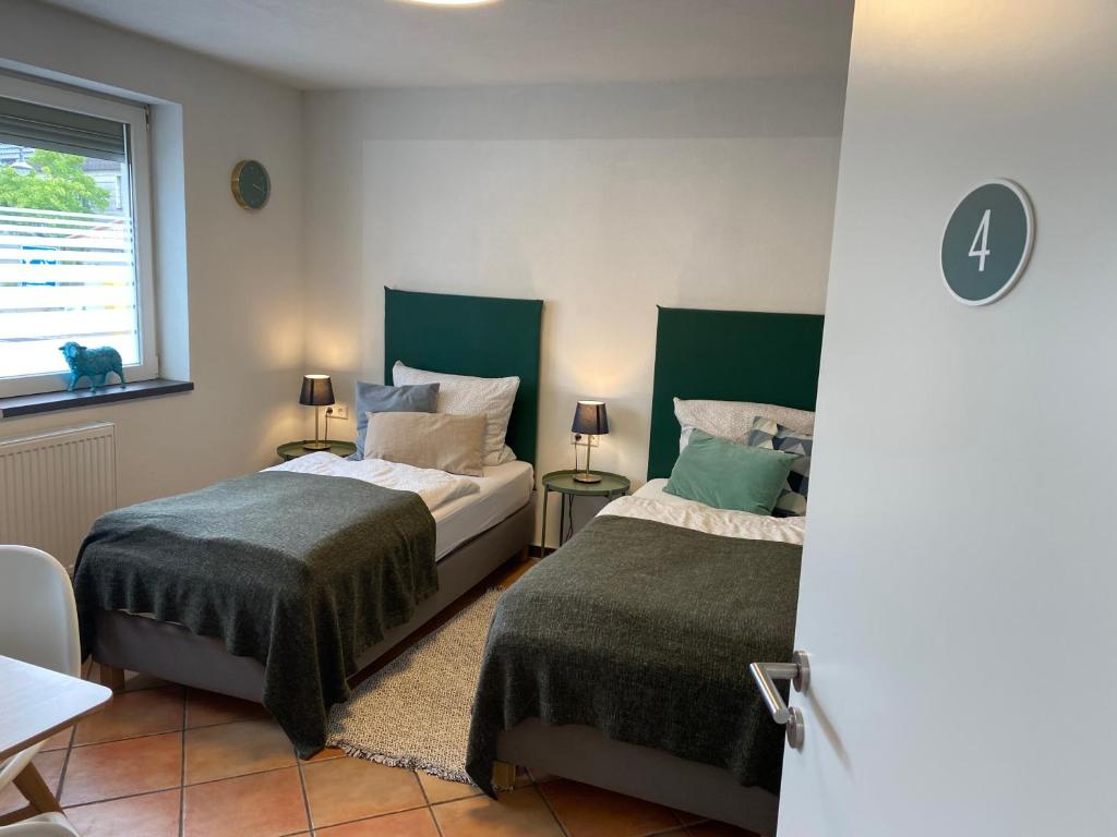 Sali Homes - GaesteHaus Lamm Obersulm - Habitación Doble Con Ducha