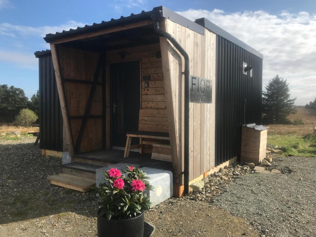 Gallery image of Macaulay Farm Cabin in Stornoway