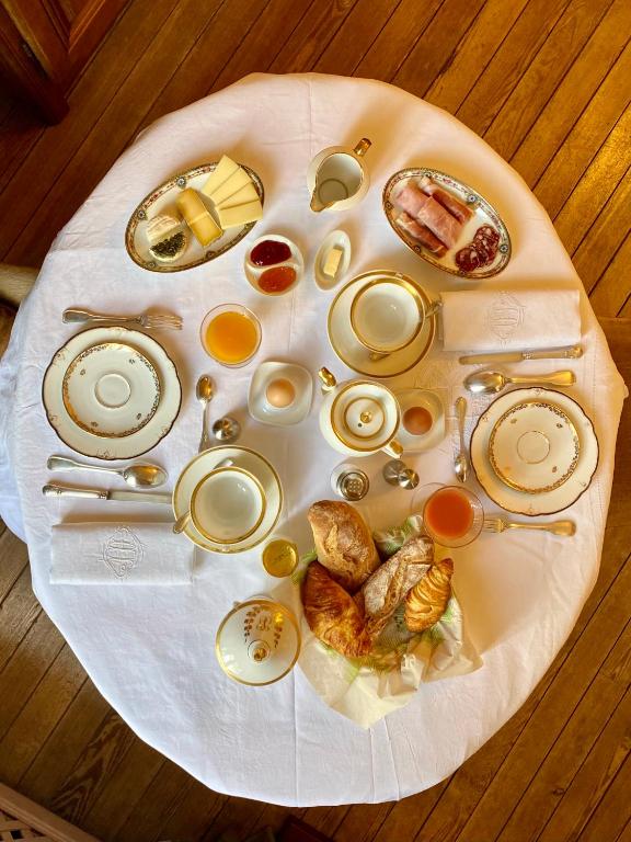 Demeure Saint Louis Historic manor, City 700m, free parking,A C,Clim,WIFI, city view, Garden - 11