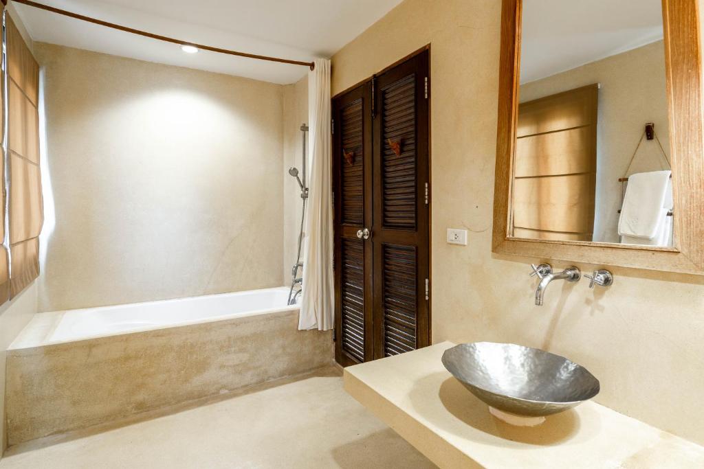 Koupelna v ubytování AANA Villas Koh Chang