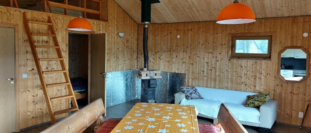 Postel nebo postele na pokoji v ubytování Kaussjärve puhkemaja