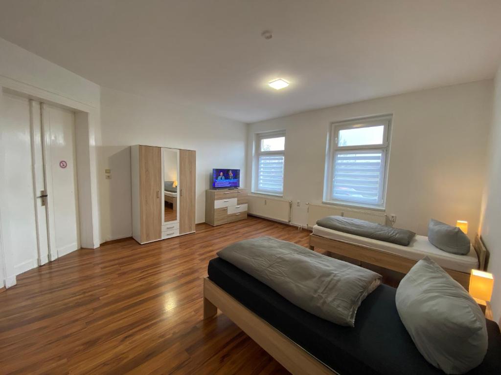 Ferienwohnung H&M Immobilien Röblingen - Housity