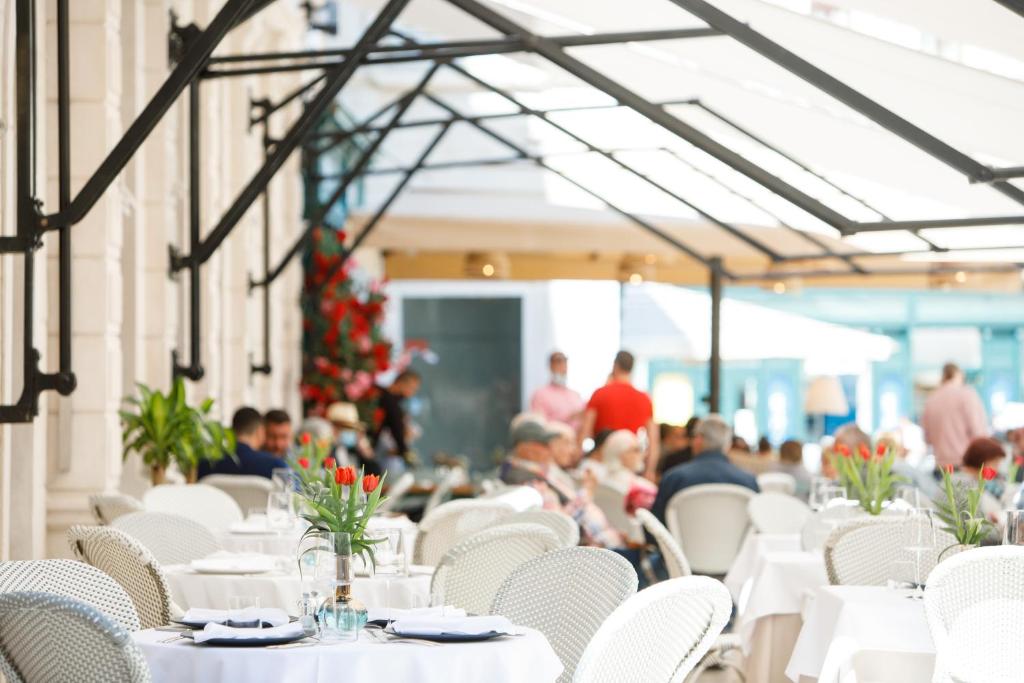 Reštaurácia alebo iné gastronomické zariadenie v ubytovaní Heritage hotel Santa Lucia