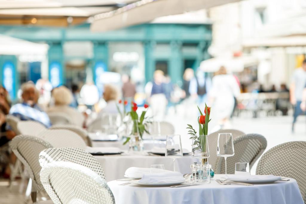 Reštaurácia alebo iné gastronomické zariadenie v ubytovaní Heritage hotel Santa Lucia