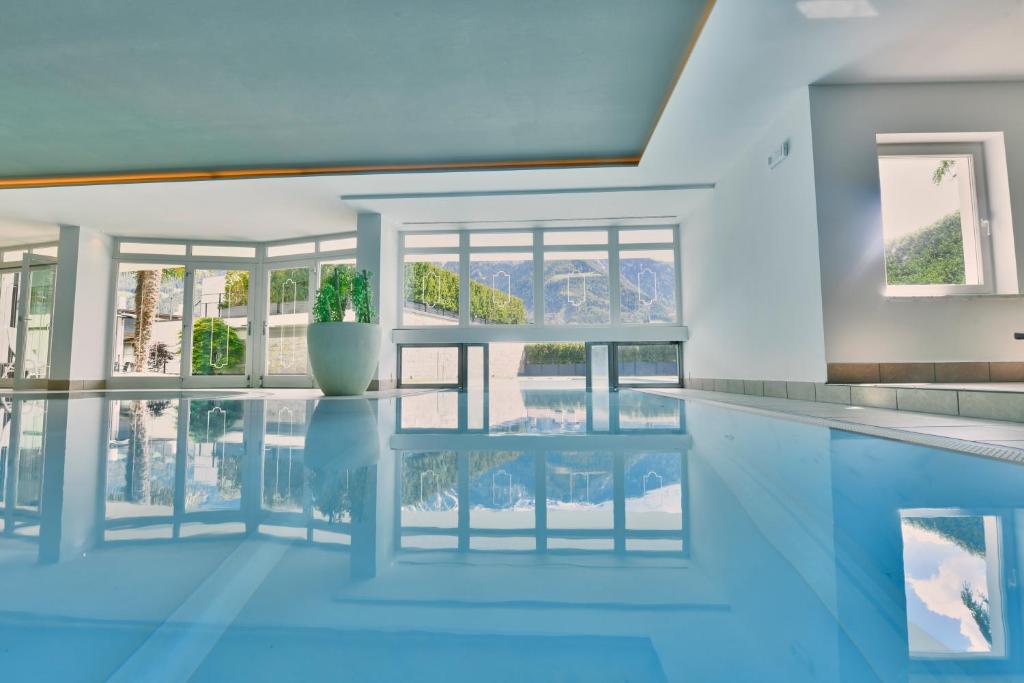 Bazén v ubytování Hotel Belvedere - Adults Only - 14 plus nebo v jeho okolí