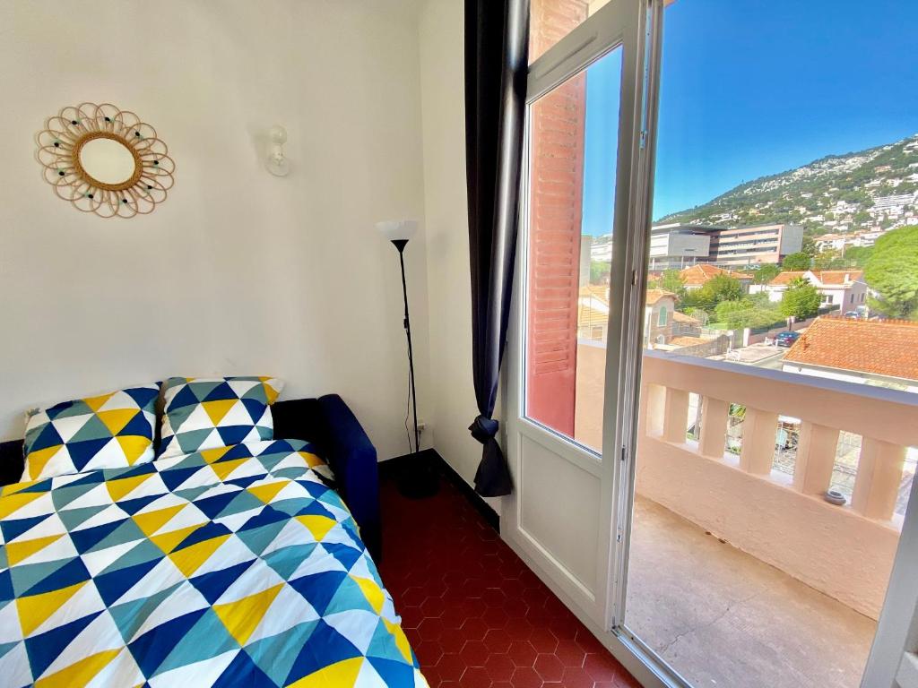 Vue Faron - Appart cosy - Proche Téléphérique/Gare