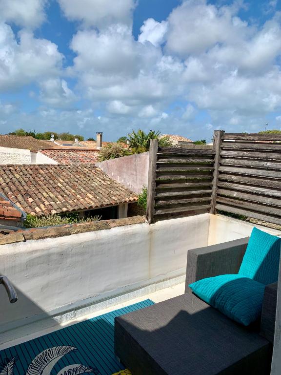 Bazén v ubytování Maison Face au Soleil nebo v jeho okolí