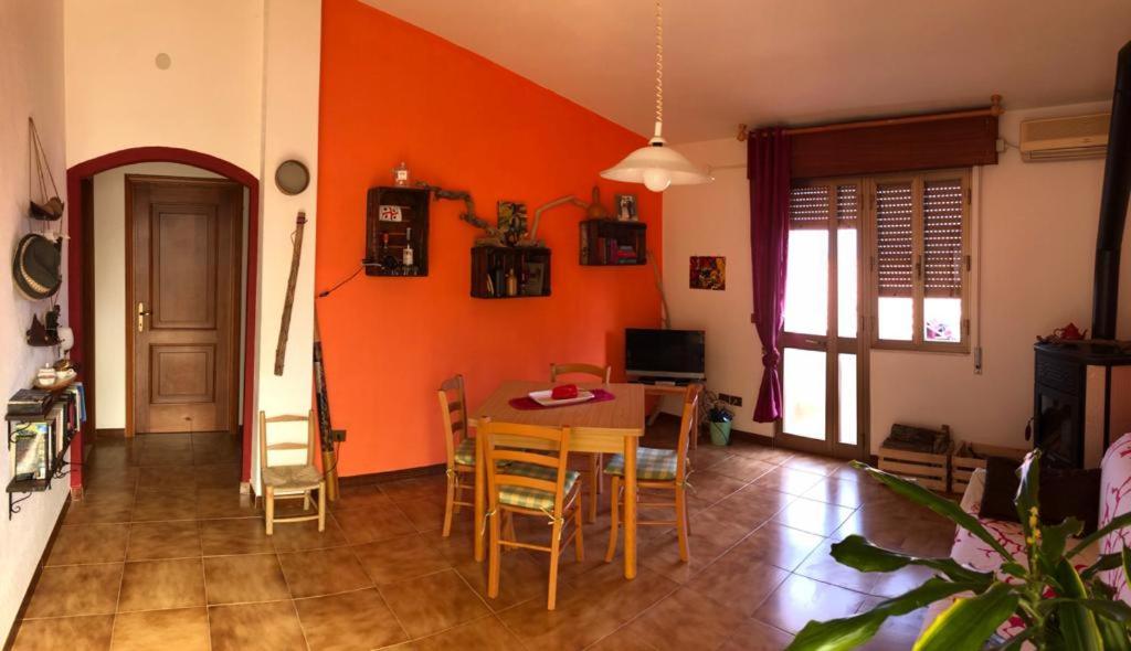 Casa Zucchina a Villaputzu - Spazioso appartamento in centro