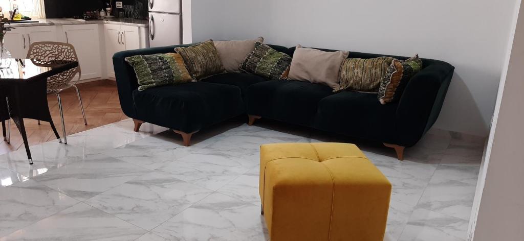 Posezení v ubytování LEO Haute standing appartment S1 center ville Monastir