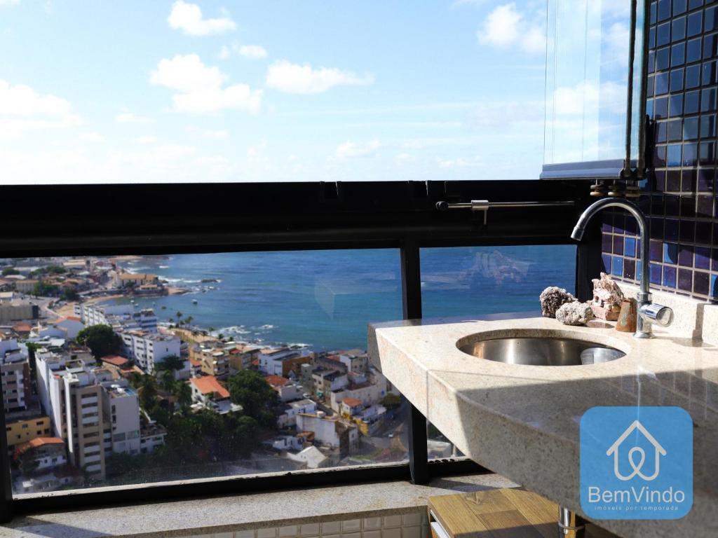  Apartamento de luxo com linda vista Mar no Rio Vermelho