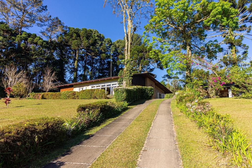  Chácara Pedra do Baú - Refúgio na montanha na divisa de Campos do Jordão