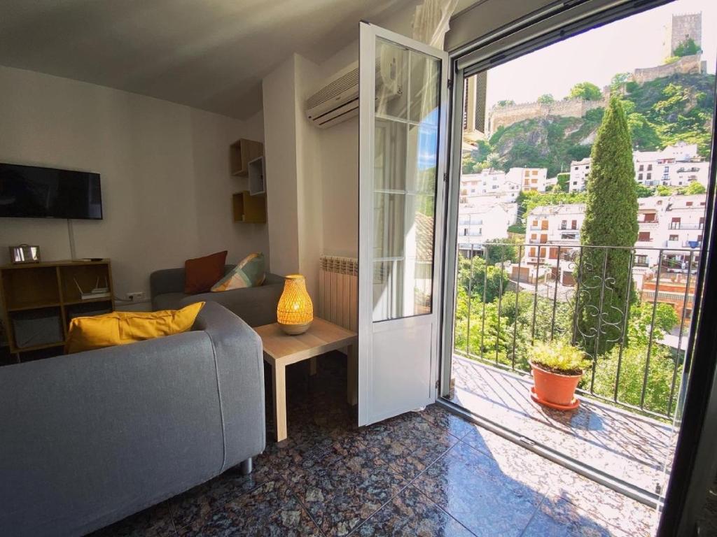 Telewizja i/lub zestaw kina domowego w obiekcie Casa RIVER VIEW - Cazorla