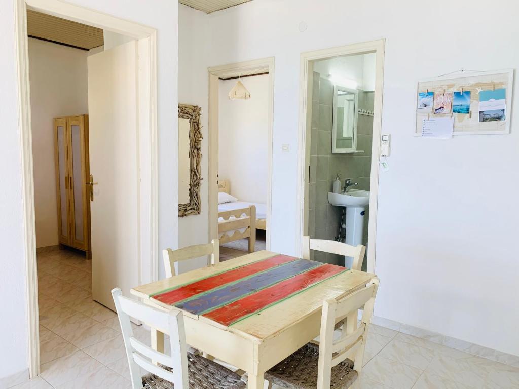 Fotografia z galérie ubytovania Seaside Bungalows Petalidi v destinácii Petalidhion