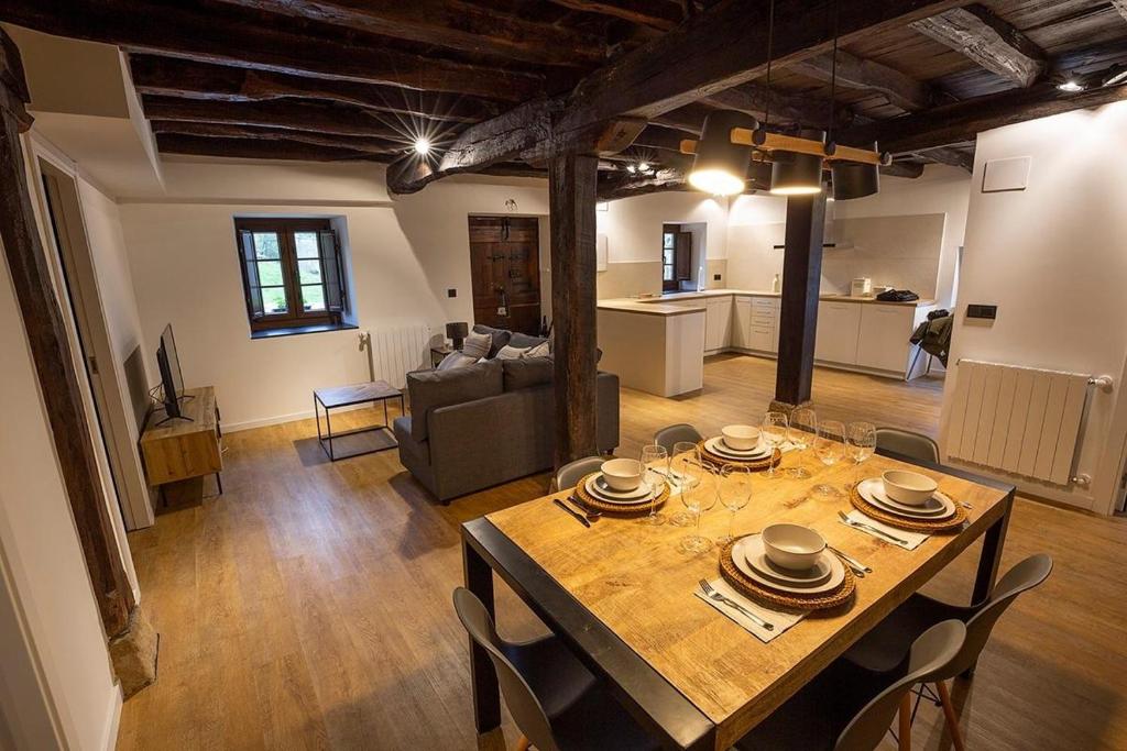 Posezení v ubytování ARBELA Apartamentuak