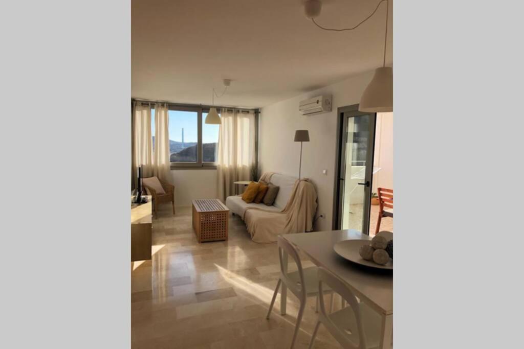 Fotografia z galérie ubytovania Apartamento con Piscina, Garaje y vistas al mar v destinácii Carboneras