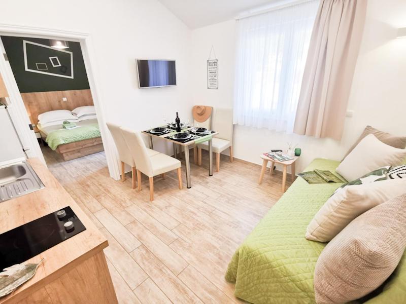 Rita Apartments - Charming Apartment 2plus2 PartialSeaView