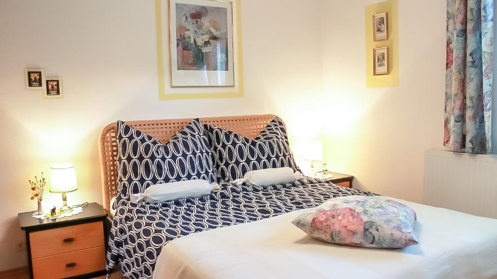 Postel nebo postele na pokoji v ubytování Ferienwohnung - a Auszeit