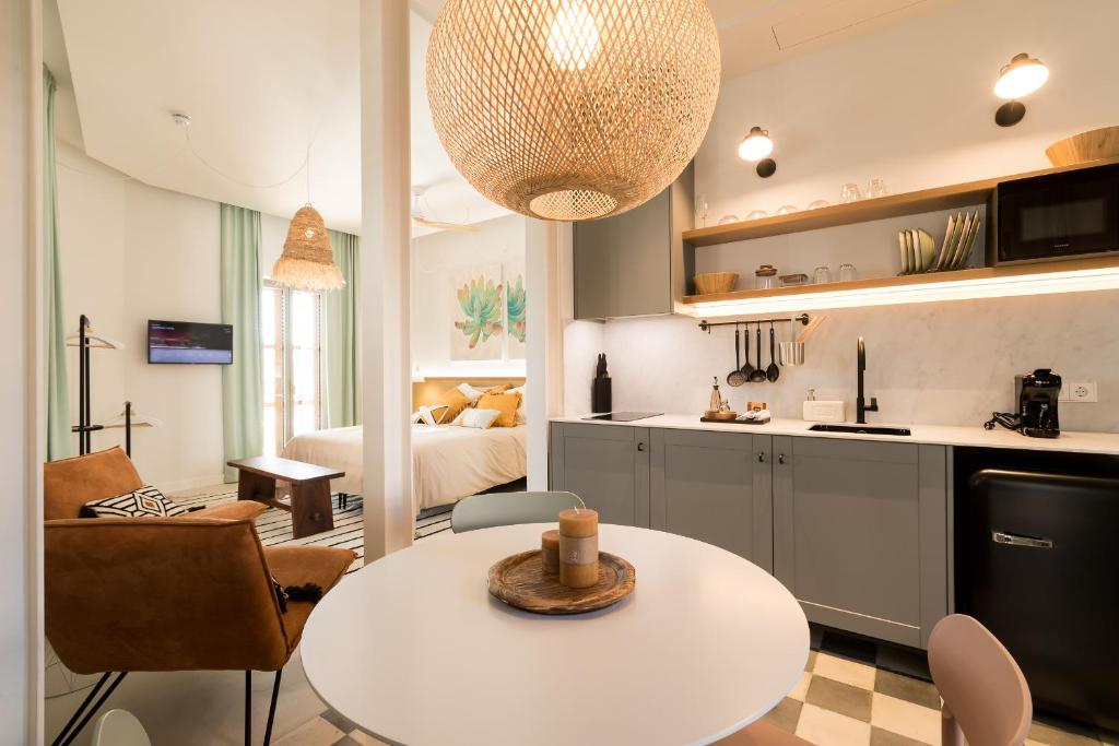 Kuchyň nebo kuchyňský kout v ubytování Hotel Portmany