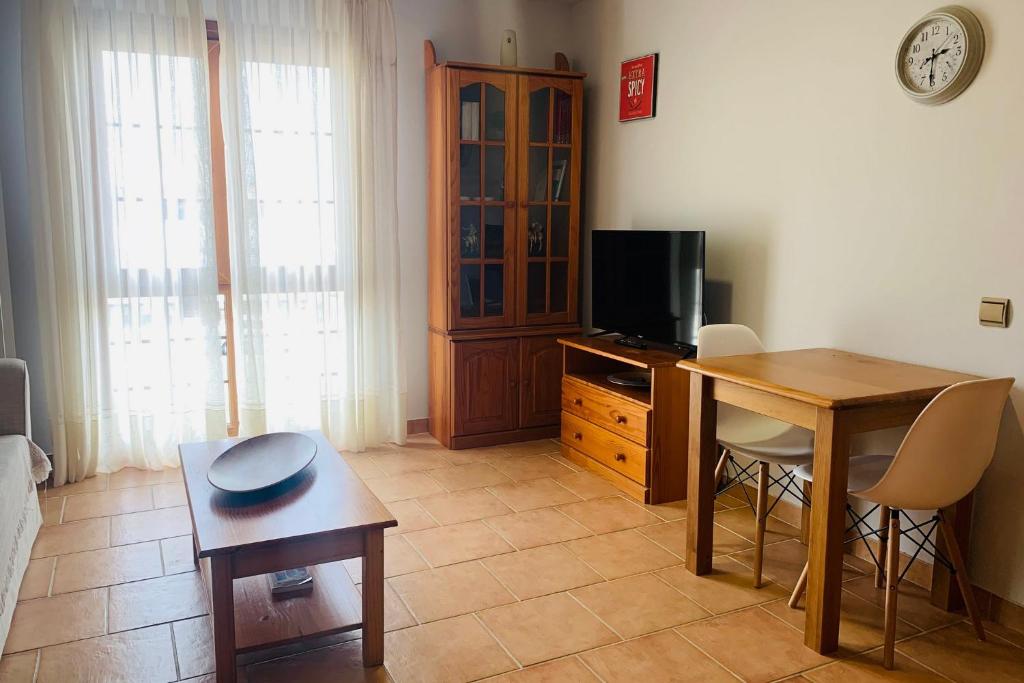 A television and/or entertainment centre at Casa Oliva