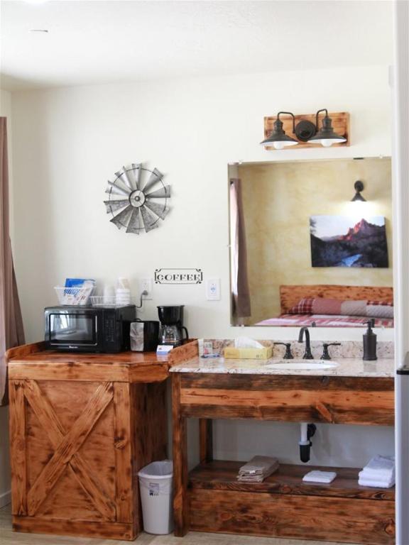 Kuchyň nebo kuchyňský kout v ubytování Hurricane Hideaway Lodging